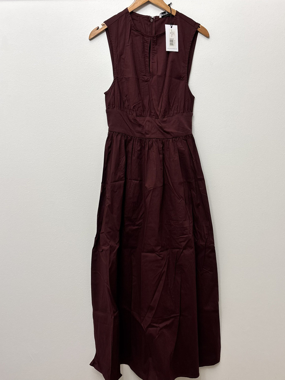 WeWoreWhat Keyhole Midi Dress in Maroon Size XS